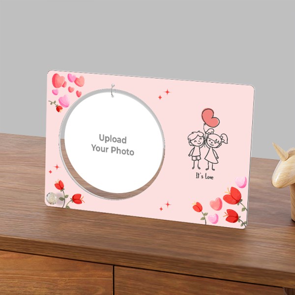 Roses and Hearts Decorated Lovely Round Shaped Hanging Photo Stand