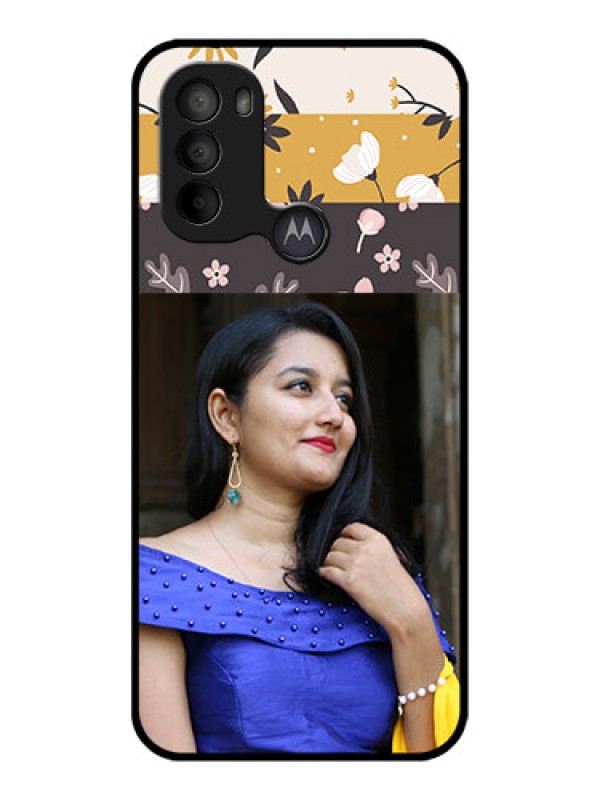 Custom Moto G31 Custom Metal Phone CaseStylish Floral Design
