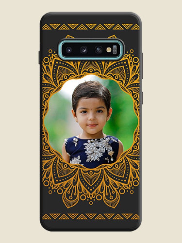 Custom Round Image with Floral Design - Photo on Space Black Soft Matte Mobile Cover - Galaxy S10 Plus