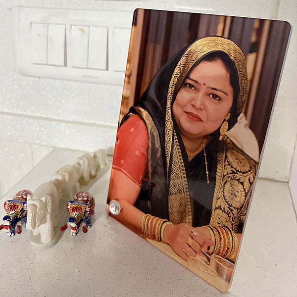 Acrylic Photo Stand Customer Image Review 40