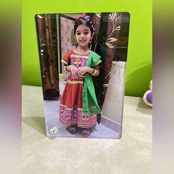 Acrylic Photo Stand Customer Image Review 38