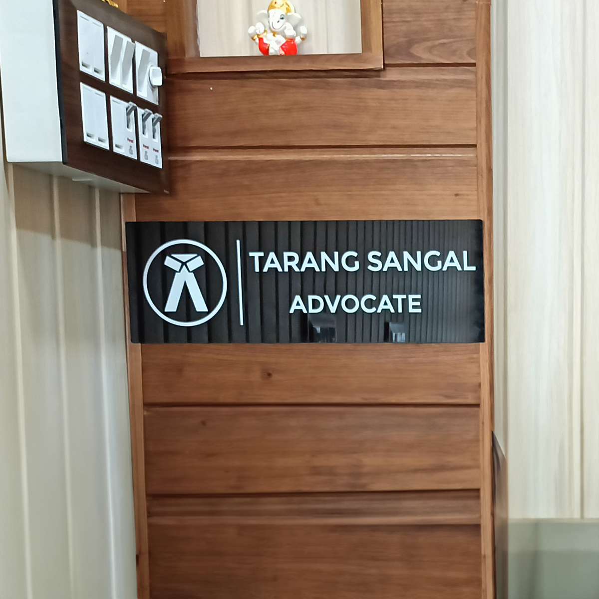Nameplate Customer Image Review 32