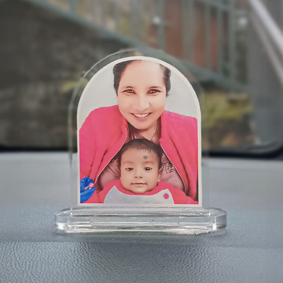 Dashboard Photo Stand Customer Image Review 10
