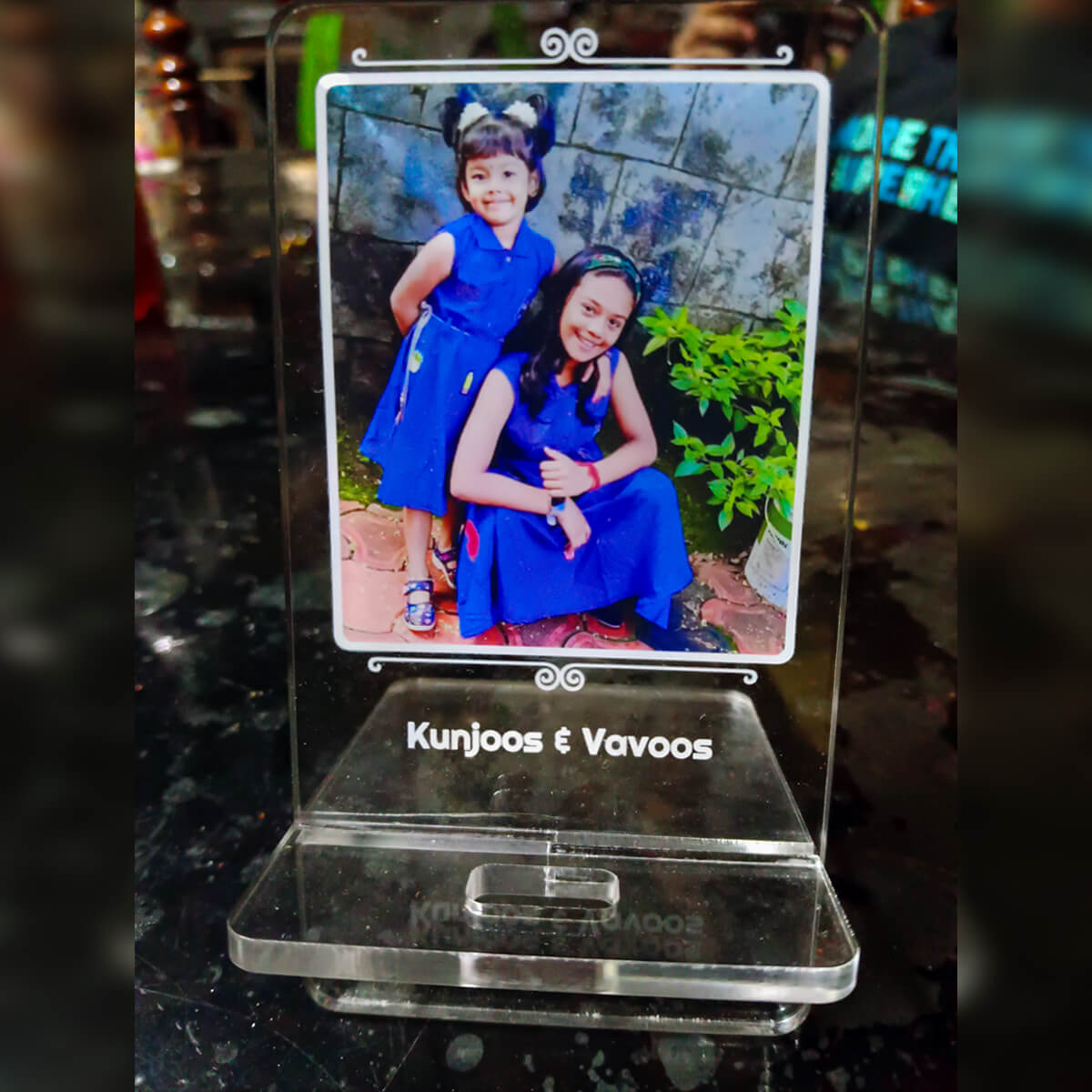 Acrylic Phone Stand Customer Image Review 16
