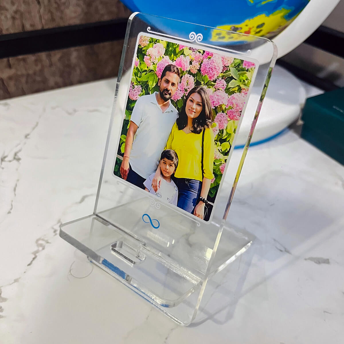 Acrylic Phone Stand Customer Image Review 9