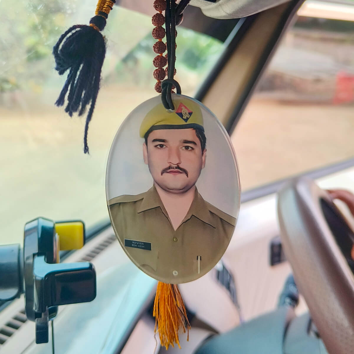 Car Photo Hanging Customer Image Review 36