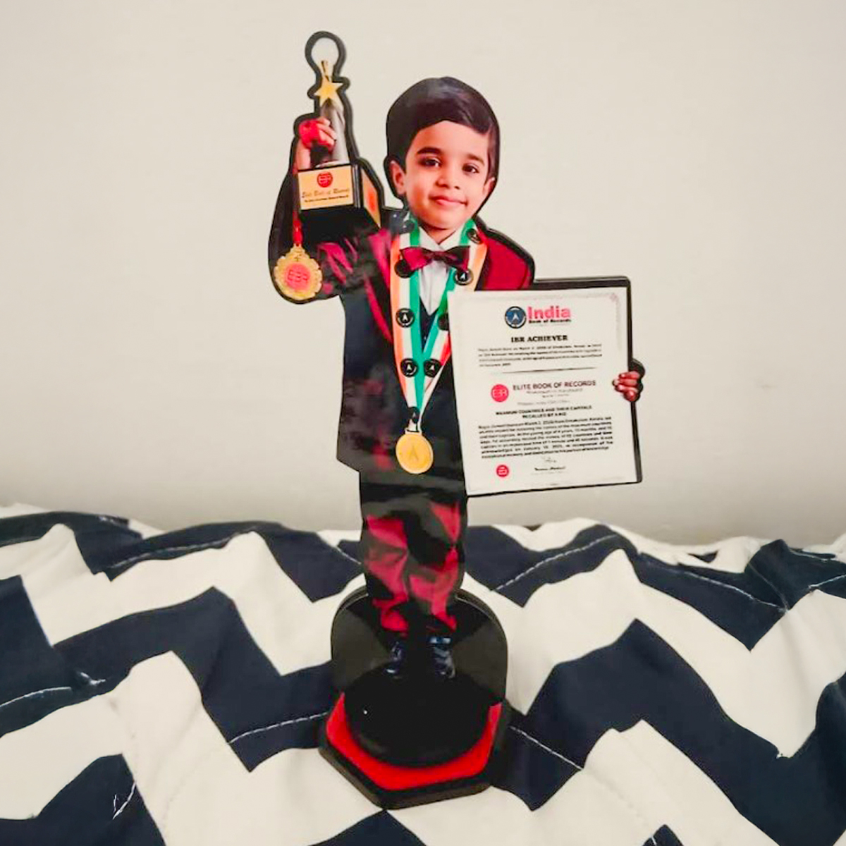 Miniature Photo Stand Customer Image Review 10