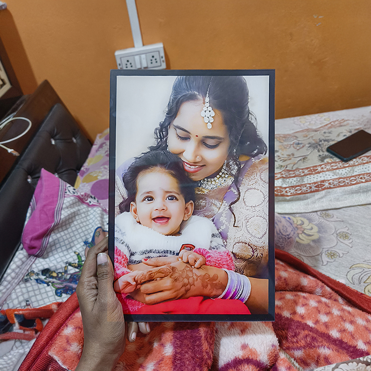 Acrylic Photo Frame Customer Image Review 16
