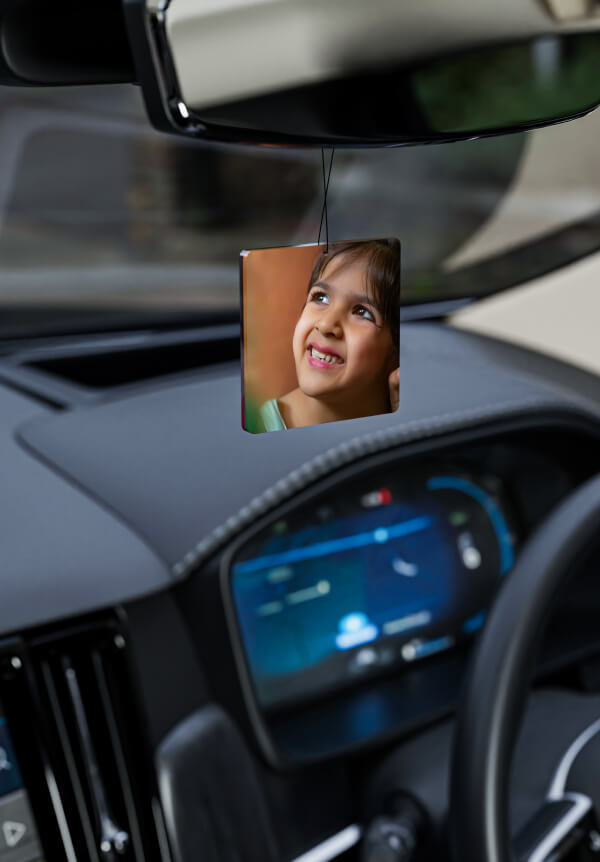 Car Photo Hangings Specifications 1